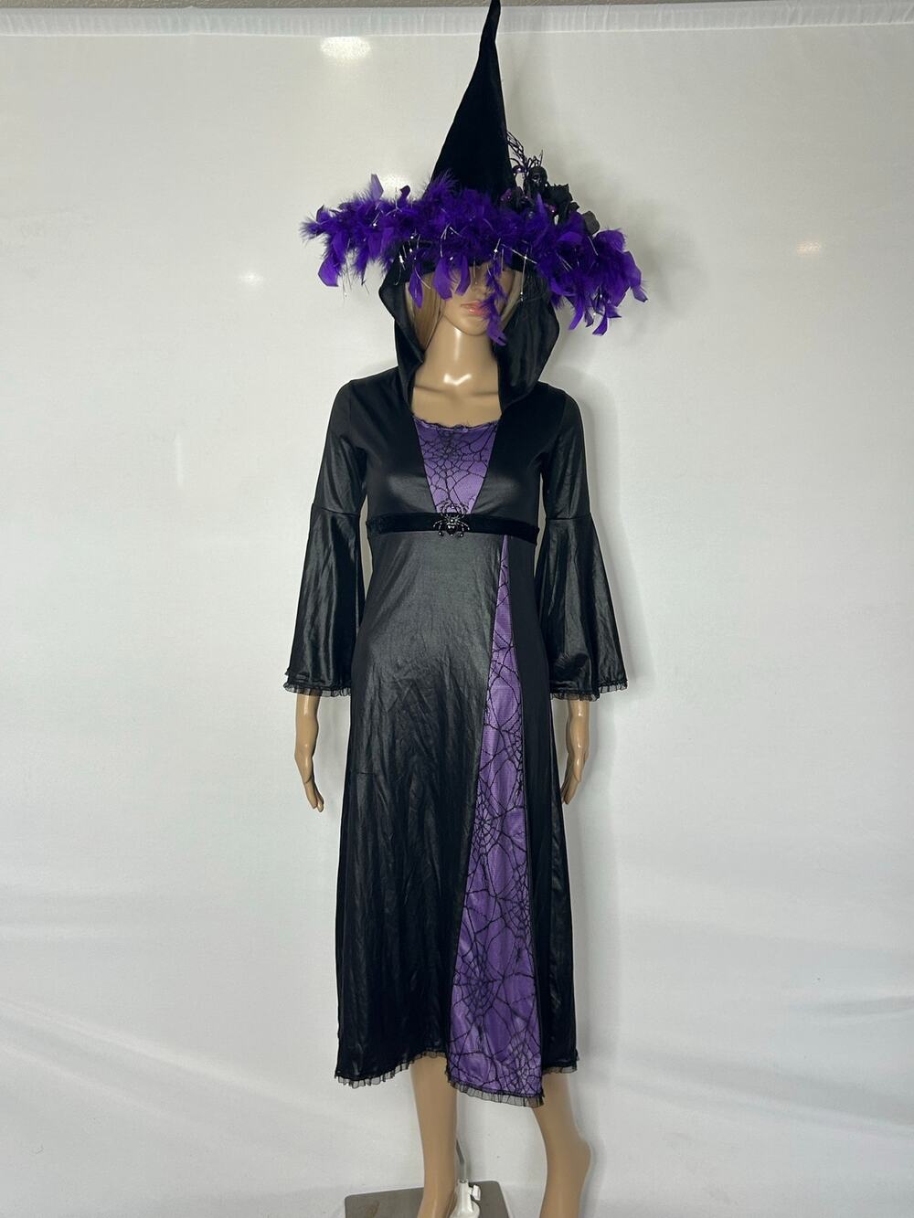 Spirit Halloween Witch Costume Women M Black Purple Dress Decorated Feather Hat